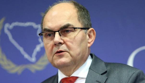 Zahtjev Schmidtu: Zabranite proslavu Dana RS i sankcionišite odgovorne