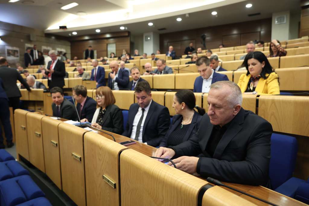 Zaimović: Odluke današnje sjednice Predstavničkog doma mogu biti sporne