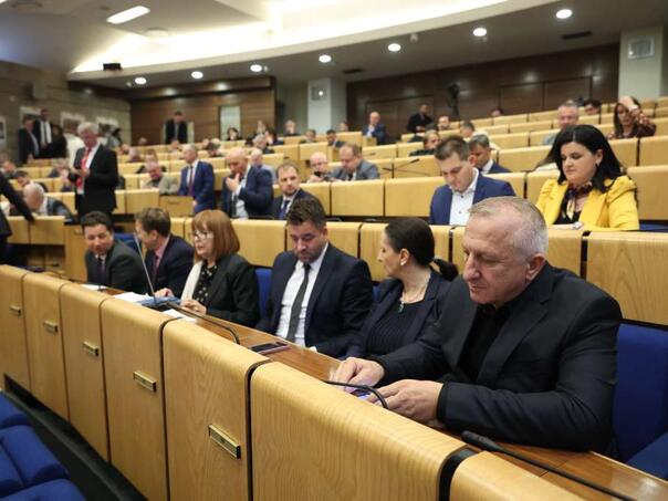 Zaimović: Odluke današnje sjednice Predstavničkog doma mogu biti sporne
