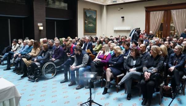 Zajednički do rješenja koja bi osobama s invaliditetom olakšala život