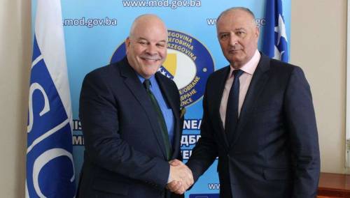 Zajednički rad na projektima koji se tiču jačanja mira i sigurnosti