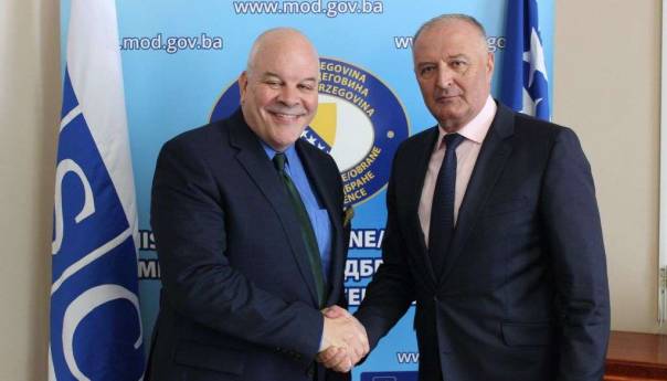 Zajednički rad na projektima koji se tiču jačanja mira i sigurnosti