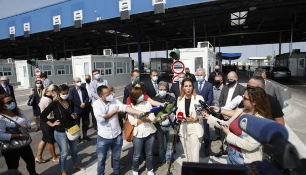 Zajedničkim graničnim prijelazima zapadni Balkan bi mogao uštediti
