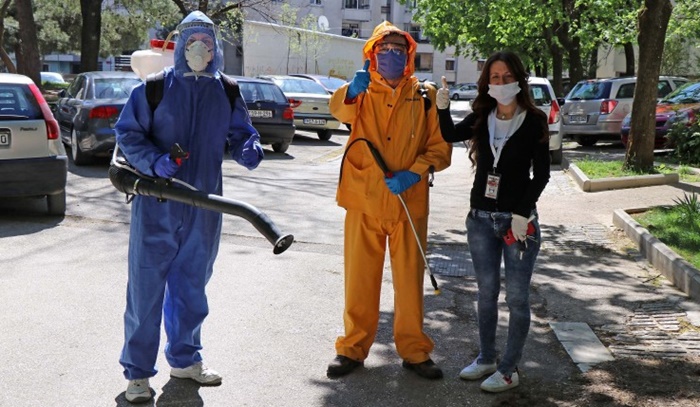 'Zajedno za naš grad' besplatno dezinficira ulaze po Mostaru