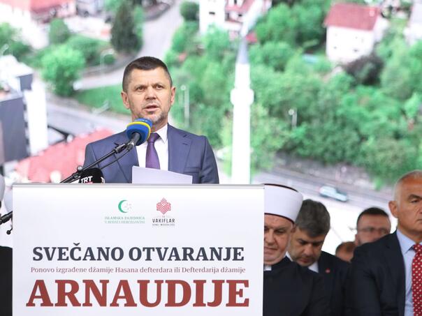 Zajimović: Ovo je historijski dan kada šaljemo snažnu poruka mira i suživota