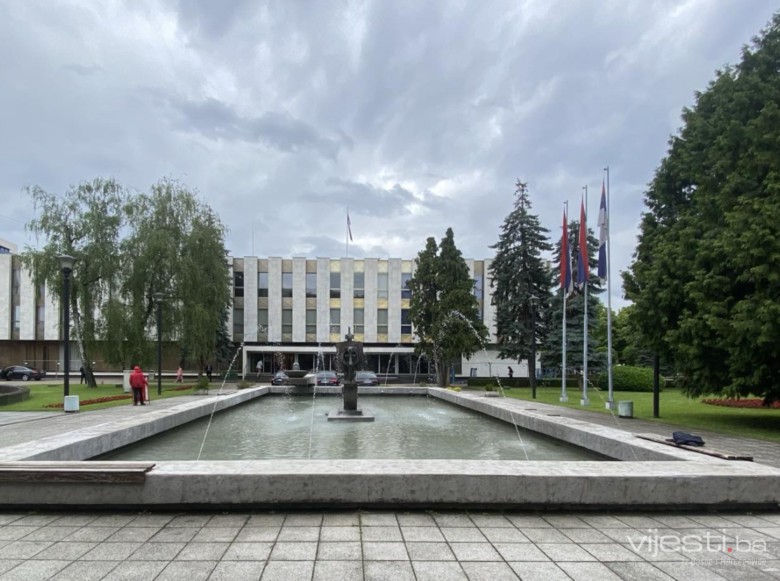 Zakazana posebna sjednica NSRS, hoće li Cvijanović ostati bez mandata u Predsjedništvu BiH