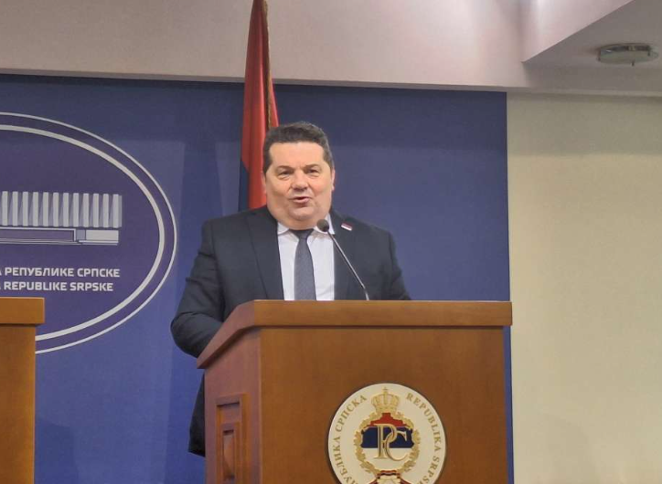 Zakazana posebna sjednica NSRS o osudi veličanja fašističkih simbola