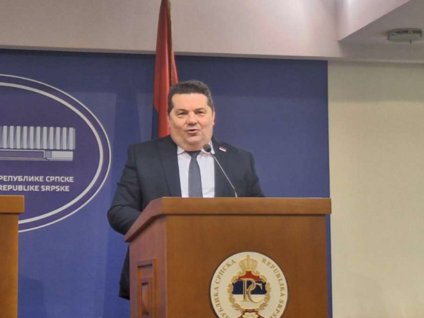 Zakazana posebna sjednica NSRS o osudi veličanja fašističkih simbola