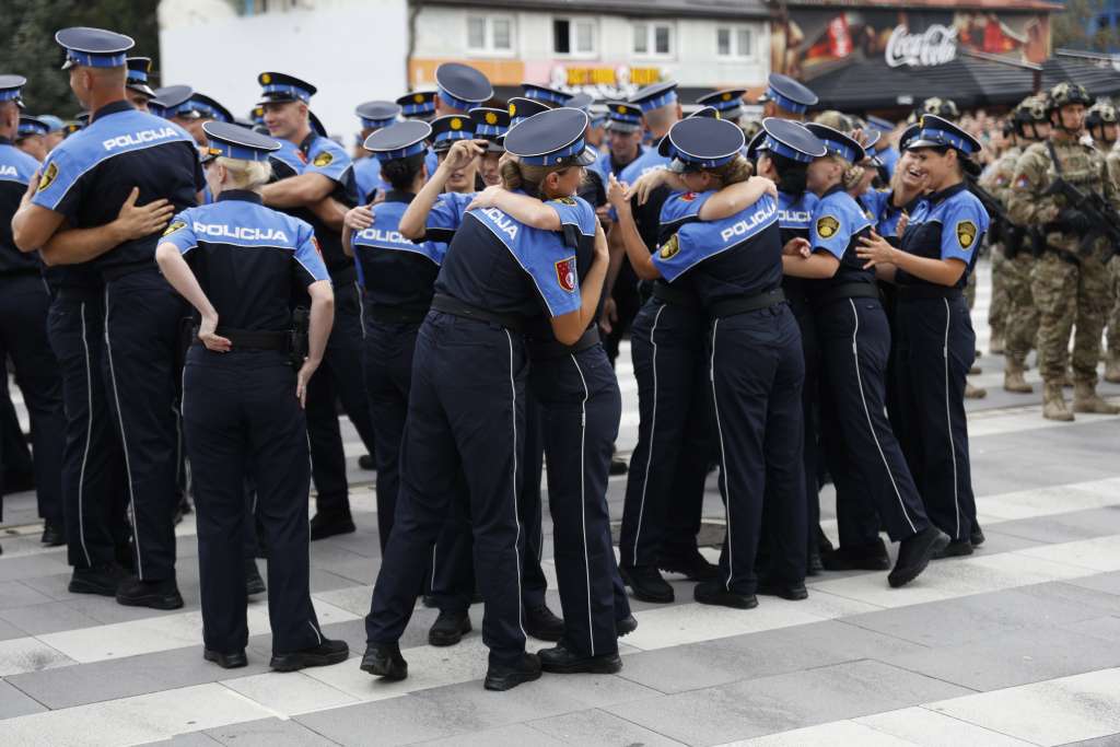 Položili zakletvu: MUP KS-a jači za 238 policajaca