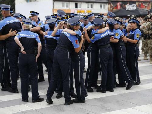 Položili zakletvu: MUP KS-a jači za 238 policajaca