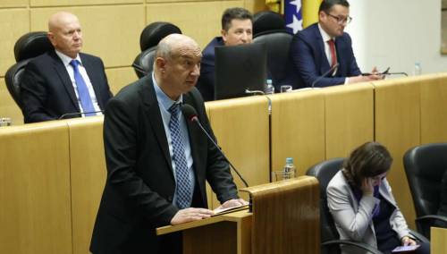 Zakonom uređujemo pravo na dječiji dodatak i pravo na novčanu pomoć porodiljama