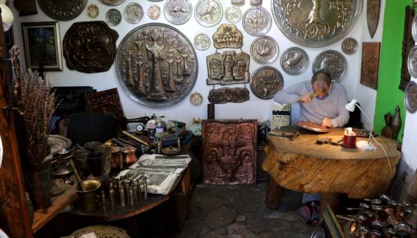 Zanatske radnje u Mostaru otvorene, turista nikad manje