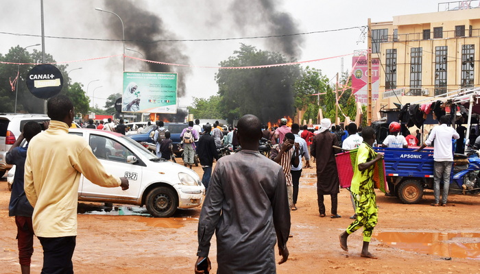 Zapadna Afrika uvodi sankcije i prijeti upotrebom sile