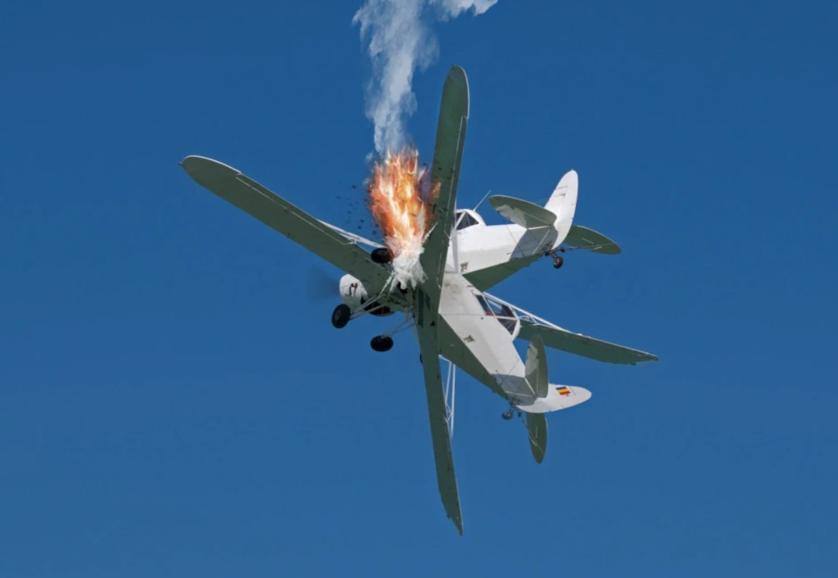 Zapalio se avion sa političarima, prinudno sletio u Brazil