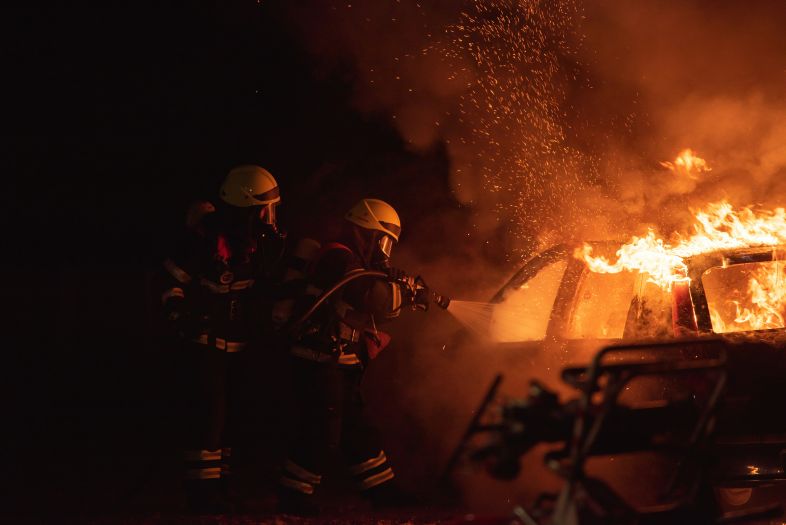 Zapaljen automobil policajcu u Bileći