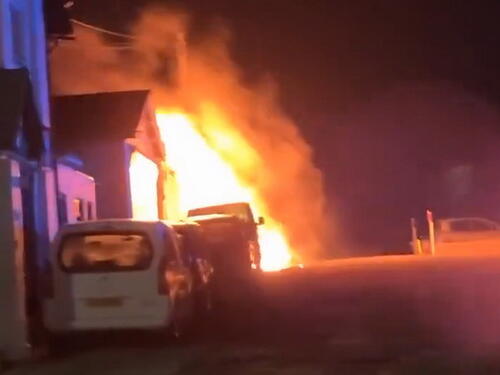 Zapaljena džamija u Engleskoj