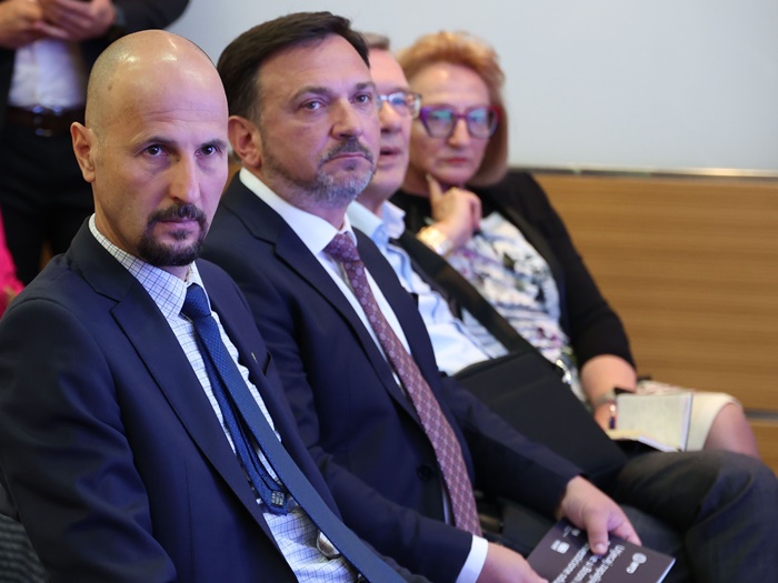 Zapaljiva politička retorika ima značajan negativni utjecaj na ekonomiju BiH