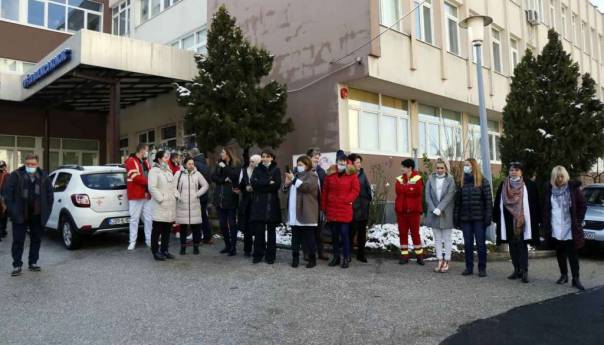 Zaposlenici Doma zdravlja ulaze u drugu sedmicu štrajka