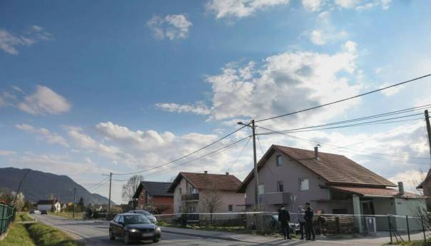 Zaprešić: U kući pronađena tijela majke i djeteta, sumnja se na nasilnu smrt