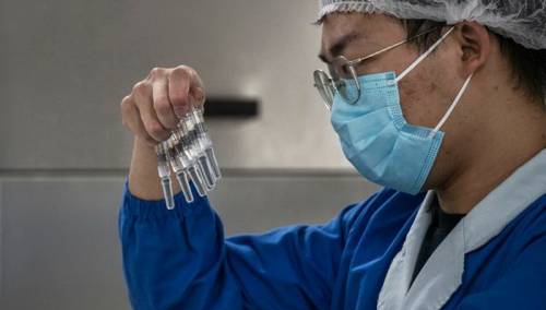 Zaraza Covidom širi se među medicinskim osobljem u Kini