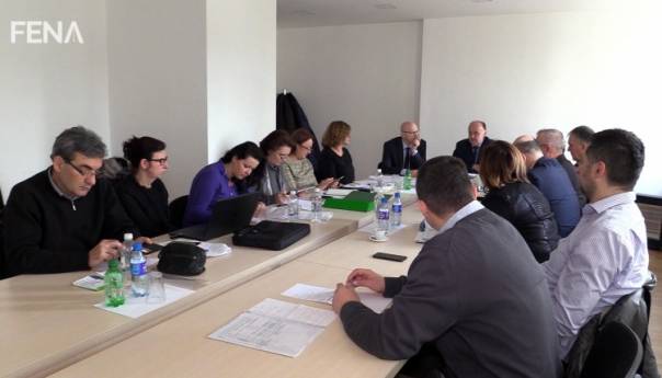 Zaražena žena na pregledu, testirat će se i dva člana porodice