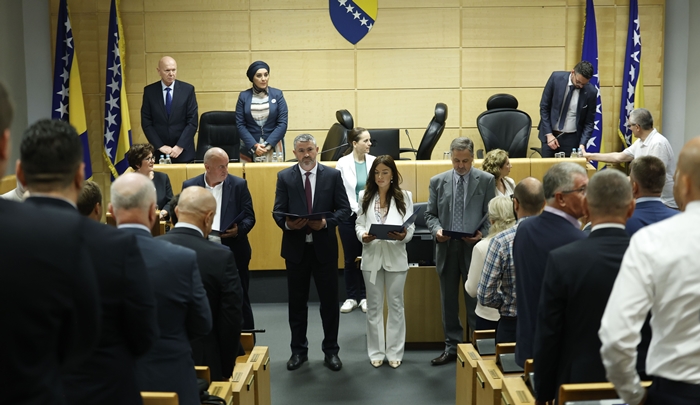 Zasjeda Parlament FBiH: Očekuje se burna sjednica