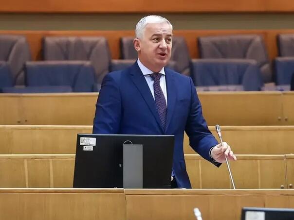 Zasjeda Predstavnički dom: Zastupnici danas odlučuju o zabrani ustaških simbola