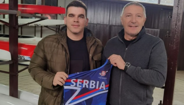 Zastavu BiH zamijenio onom Srbije: To je moja druga domovina