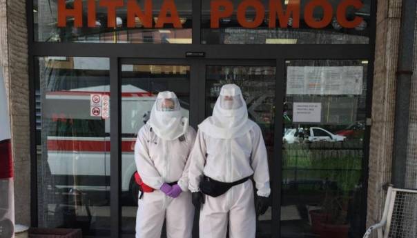 Zaštitna odijela za Hitnu službu JU Dom zdravlja 'Dr. Mustafa Šehović' Tuzla