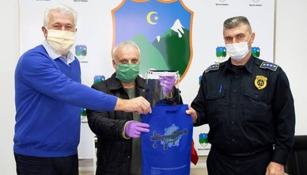 Zaštitne maske i viziri visokog kvaliteta proizvedeni u TRZ Hadžići