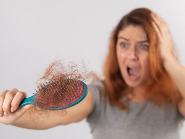 Zašto kosa opada na jesen i kako to spriječiti?