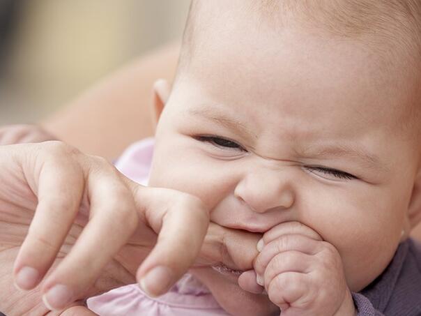 Zašto morate odmah reagovati ako vaše dijete grize?