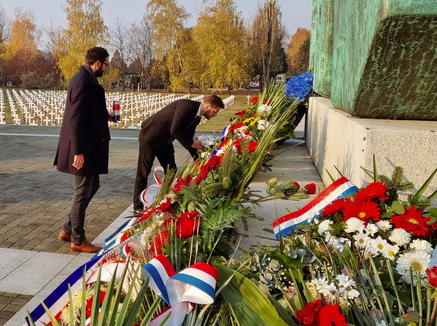 Zastupnici Boban i Čengić odali počast žrtvama u Vukovaru 