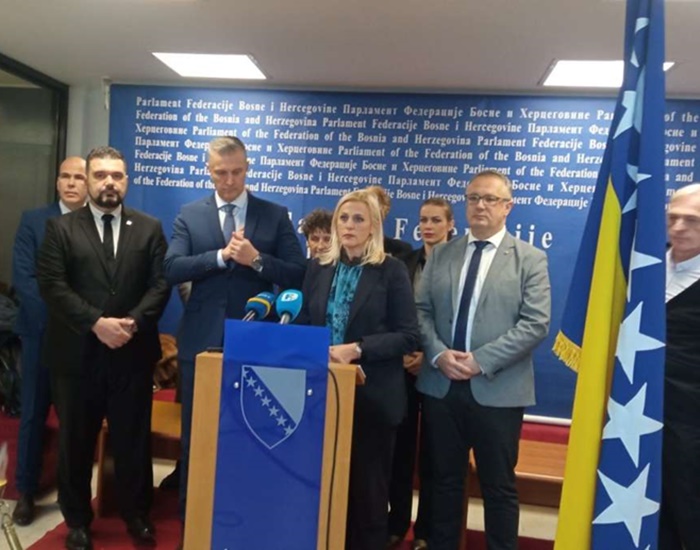 Zastupnici DF-a: Protuposlovničko vršljanje odgovara željama HDZ-a