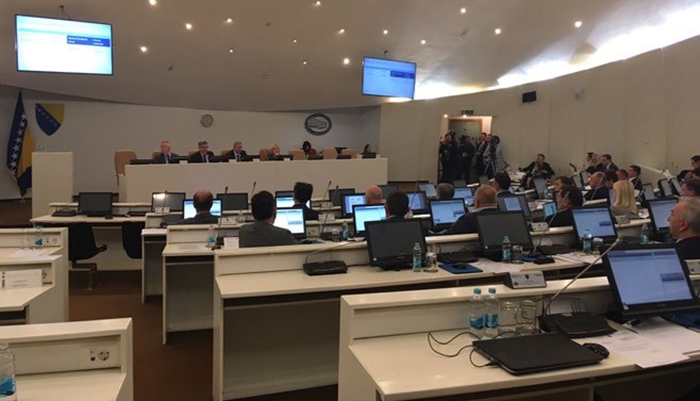 Zastupnici iz RS predaju zakon o odlasku stranih sudija