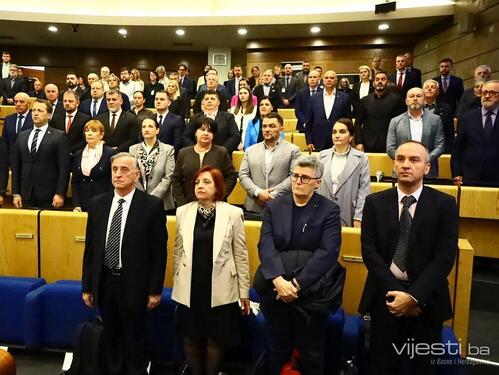 Zastupnici jednoglasno za Južnu interkonekciju!