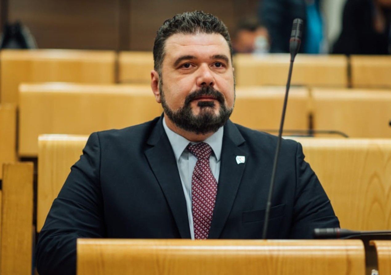 Zastupnici podržali Mešalića: Zakon o pravima porodilja na dnevnom redu