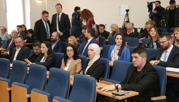 Zastupnici u SKS raspravljaju o smjeni Vlade KS