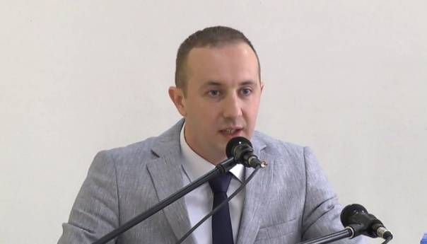 Zastupnik SDS-a bi da zabrani pominjanje genocida u NSRS