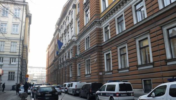 Zatražen pritvor osumnjičenom za dječiju pornografiju