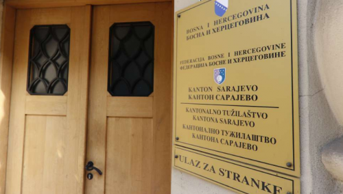 Zatražen pritvor za sedmoricu napadača na roditelje fudbalera iz Srbije