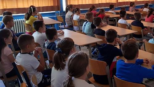 Zatvaraju se sve škole u RS na period od 21 dan