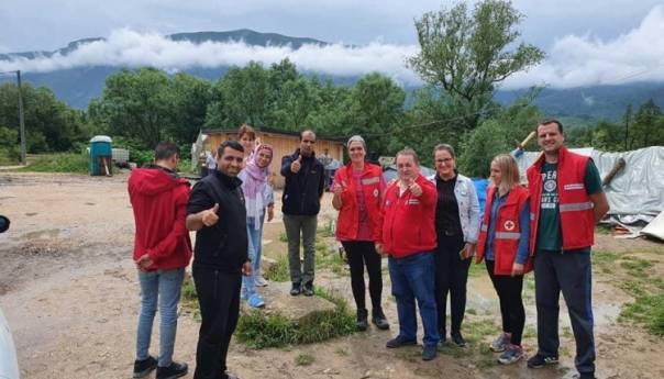 Zatvaranje prihvatnog kampa Lipa ogroman teret za Crveni krst