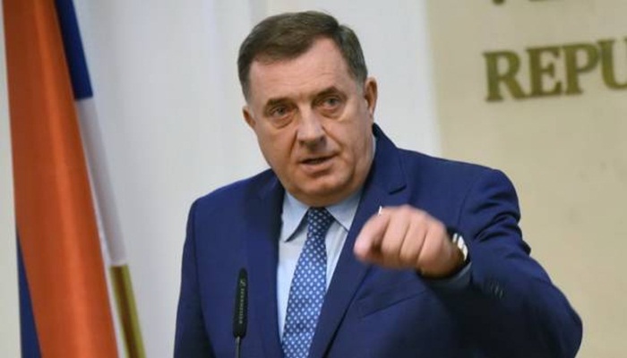Zatvaranjem granice za Srbe u Crnoj Gori bi da riješe problem
