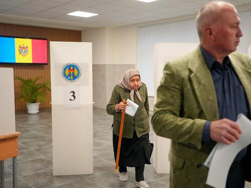 Zatvorena biračka mjesta u Moldaviji: Izlaznost 51,9 posto