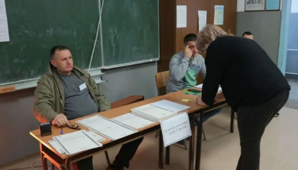Zatvorena birališta: CIK večeras objavljuje prve rezultate