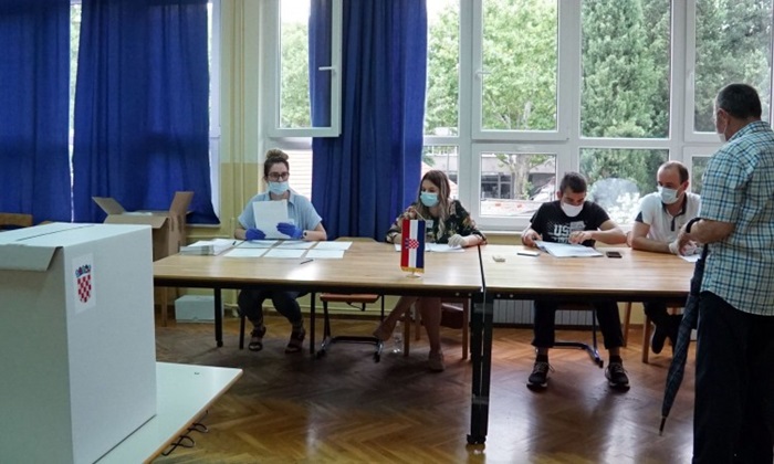 Zatvorena birališta u Mostaru, izlaznost dobra