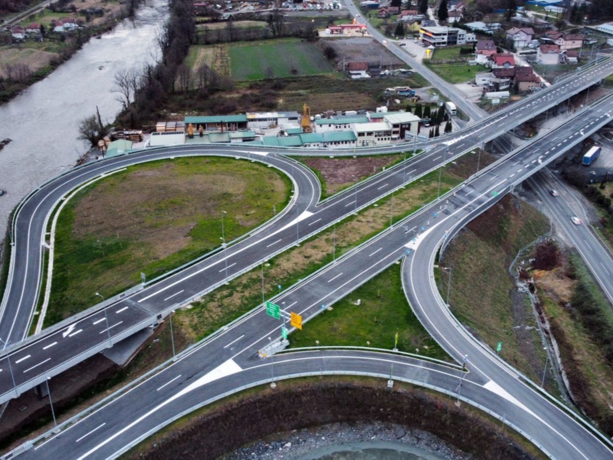 Zatvorena dionica autoputa Golubinja-Nemila zbog nastavka radova