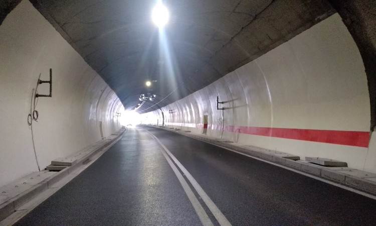 Zatvoreni tuneli Vis, 25. novembar i Grab zbog radova na autoputu