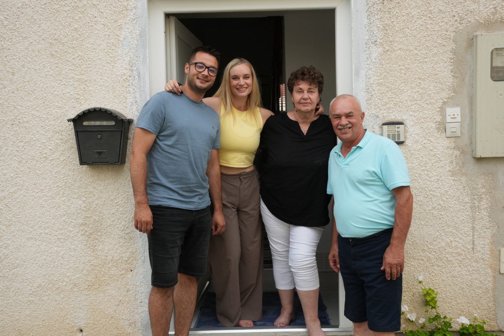 Zavirite u dom Šejle Zonić: Od malog sela do velikih snova